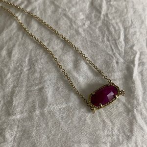 Kendra Scott necklace